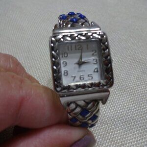 Vintage AVON Ladies Womens Silver Tine CUFF Quartz LAPIS Bracelet Watch (NEW)